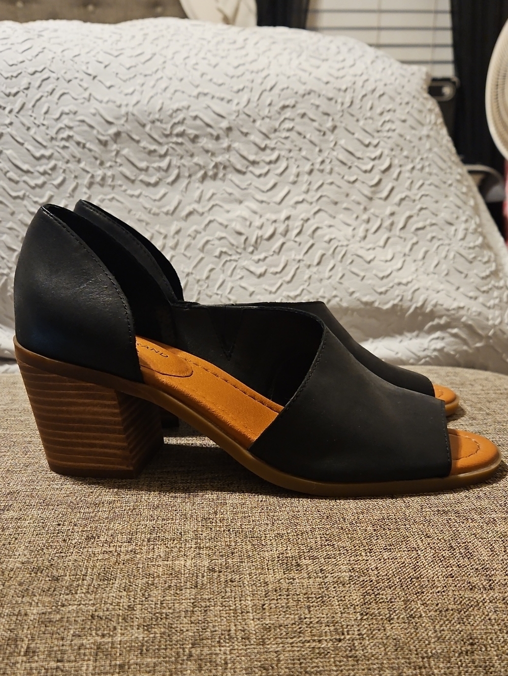 Lucky Brand Black Open-Side Block Heel Sandals with Tan Insole